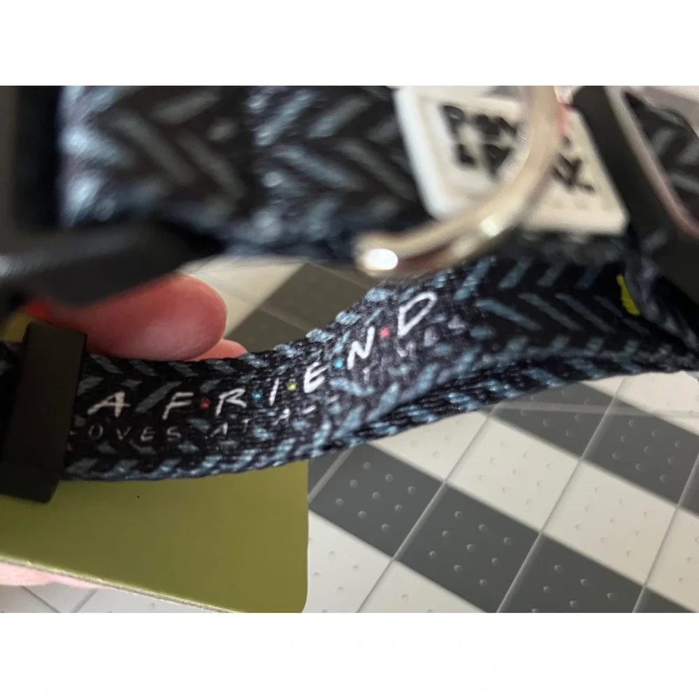 Kerusso Paws & Pray Friends Pet Collar Adjustable S/M NWT Black Chevron‎